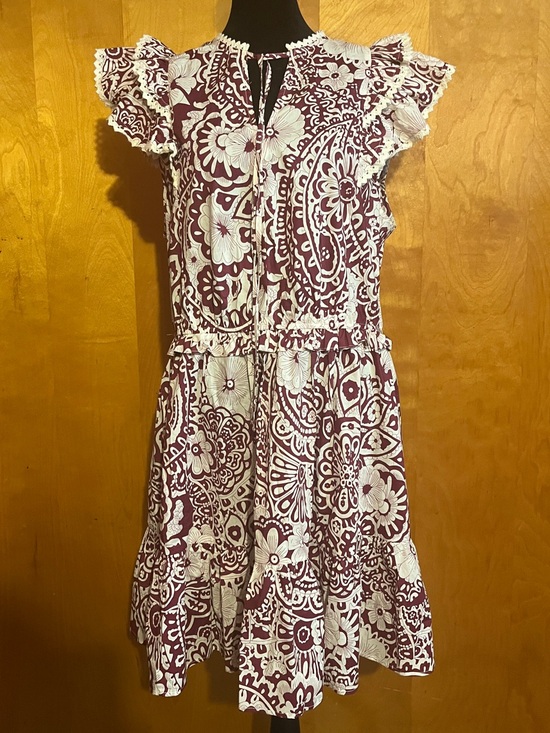 Avara Dresses & Skirts - Avara NWT XXL Maren Floral Tiered Mini Dress in Plum and White